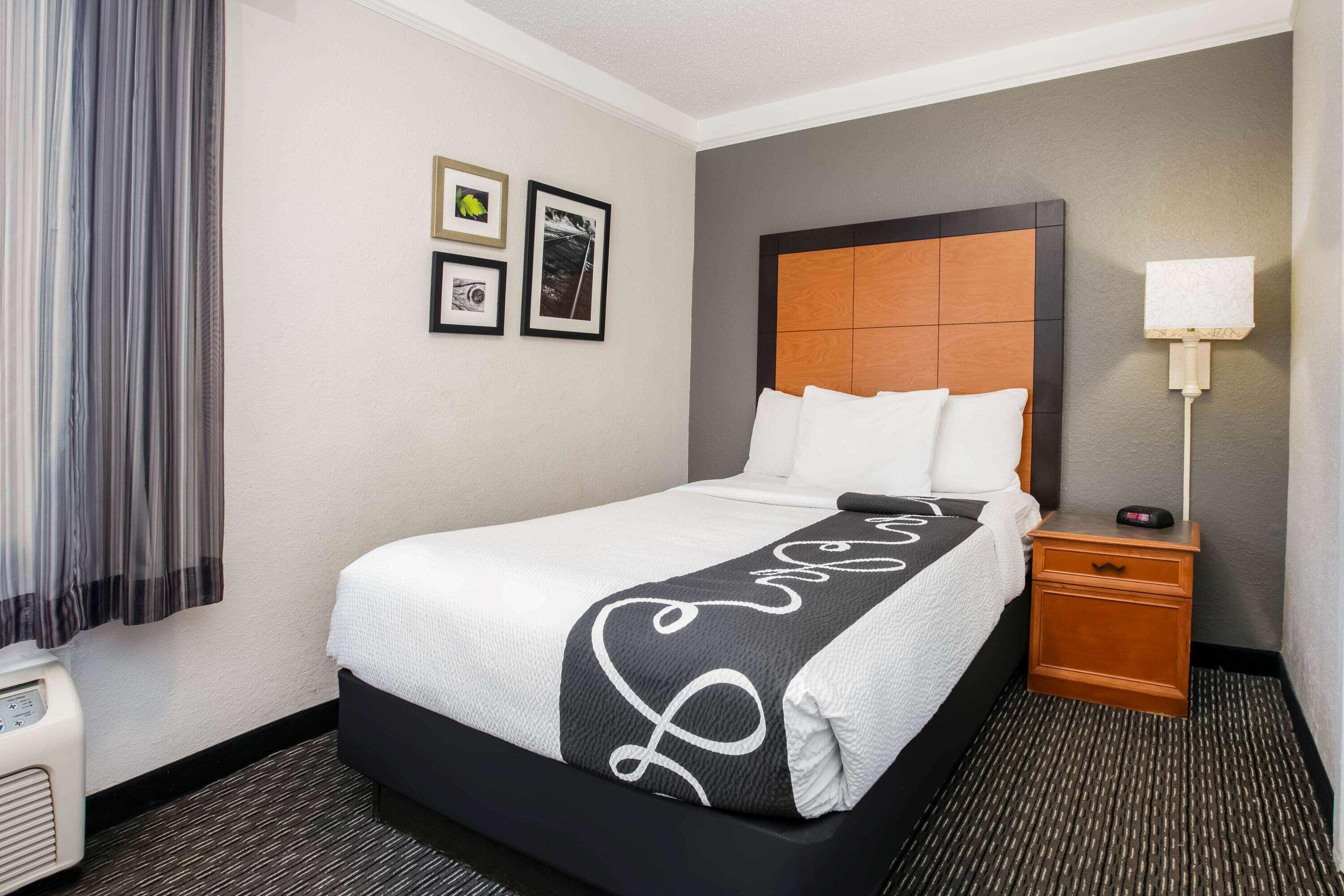 La Quinta Inn By Wyndham Dallas Uptown Exterior foto
