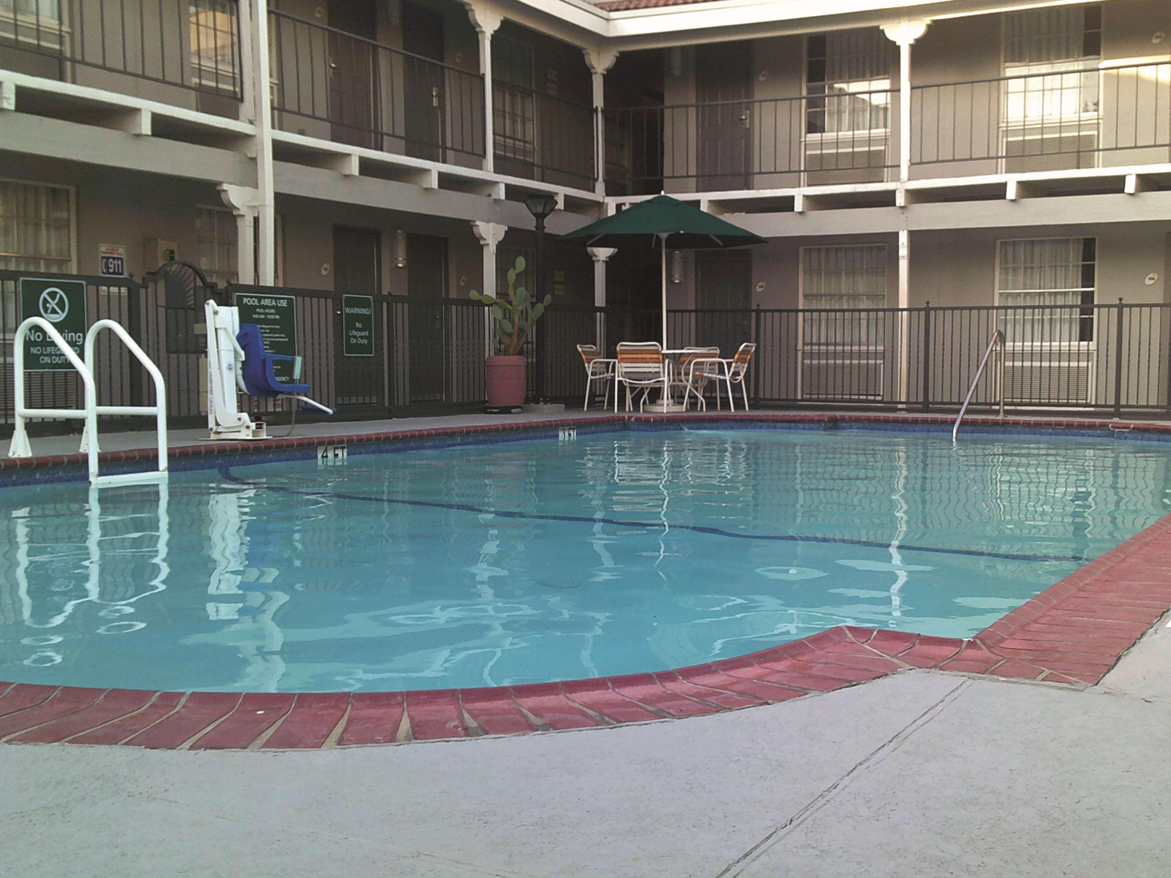 La Quinta Inn By Wyndham Dallas Uptown Exterior foto